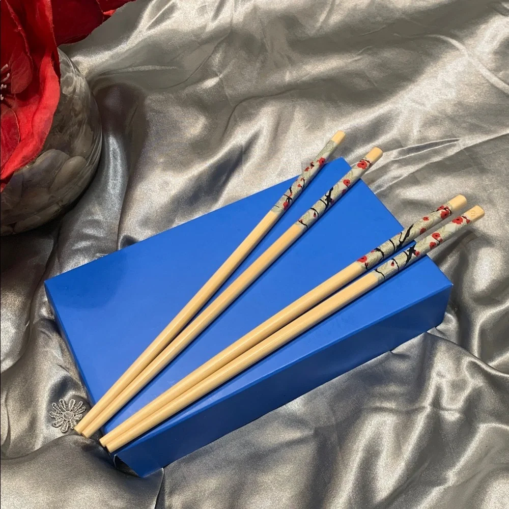 🌹VINTAGE Elegant Bamboo Handmade Chopsticks with Designs